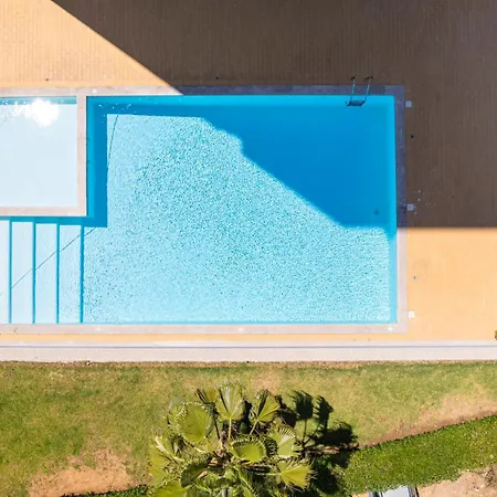 Relaxing Algarve 1 Bed With Pool פורטימאו